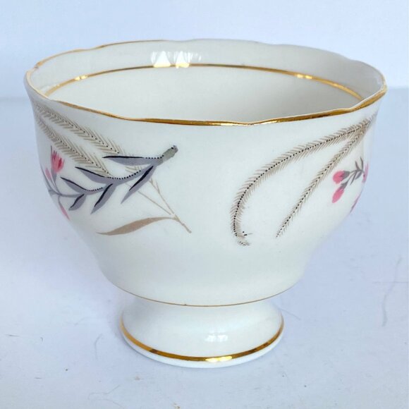 Mayfair England Pink Flower Footed Teacup Saucer Bone China No1932 Gold Trim - Picture 5 of 16